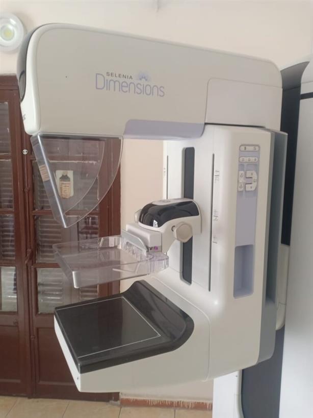 "جهاز اشعة مامو جرام 2 دى ماركة Mammography Hologic Model Selenia Dimensions Digital 2D انتاج 2020 بحالة الزيرو "